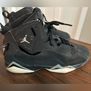 Jordan’s youth size 7